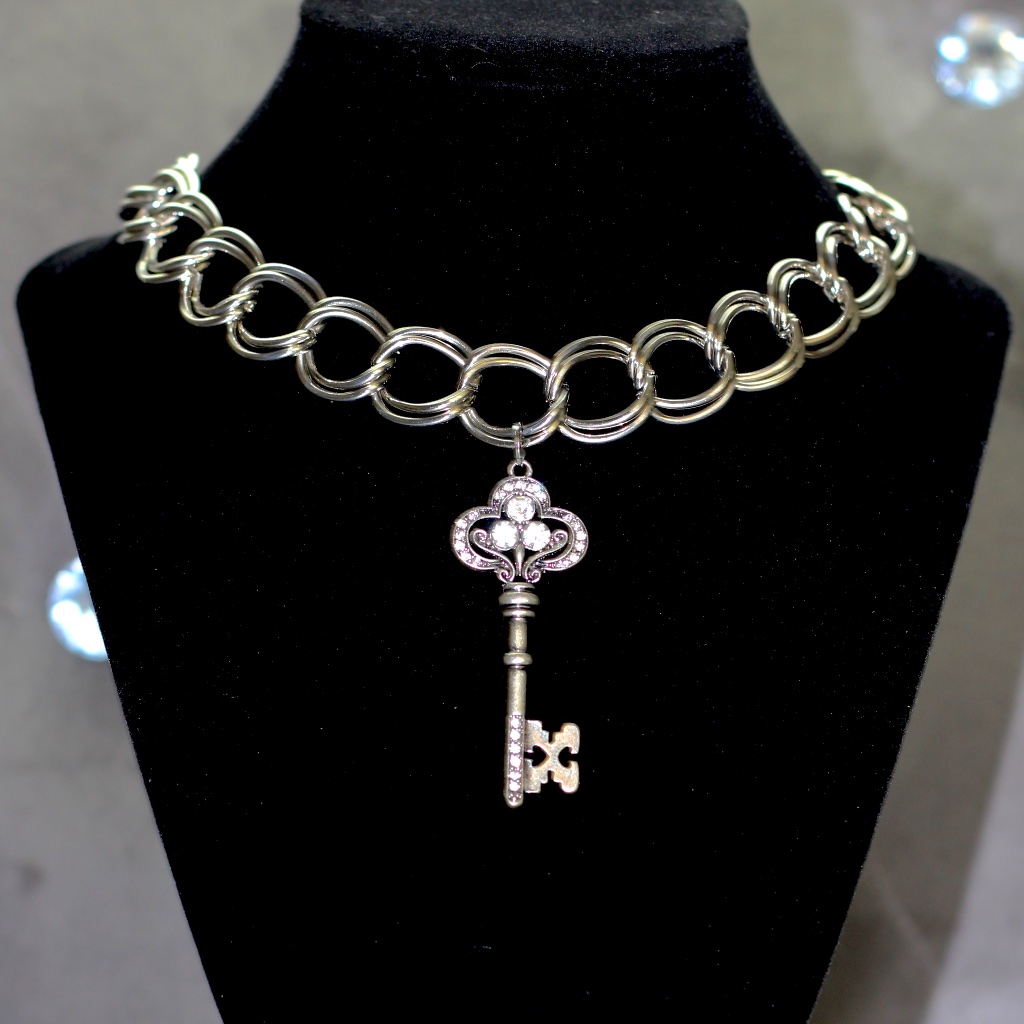 Silver Chain Link Choker Necklace W/ Jeweled Key Pendant